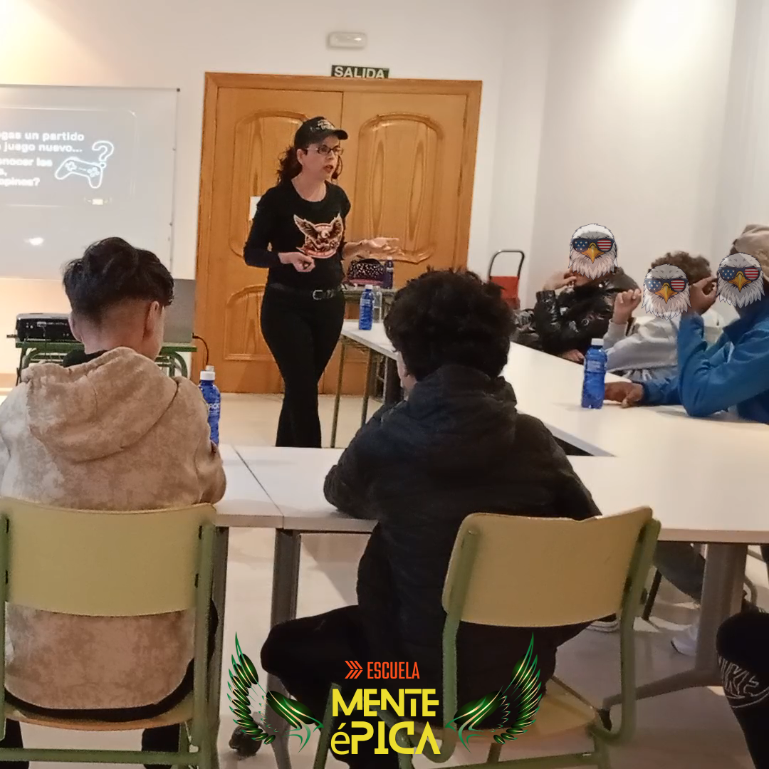 Eva María Zamora impartiendo formación en centros educativos (9 de 10)